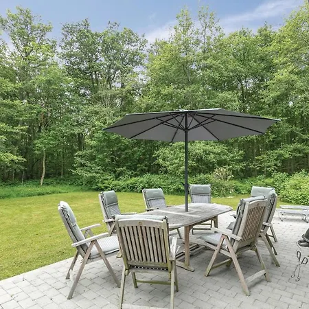 Feriehus Stunning In Aakirkeby With Wifi *