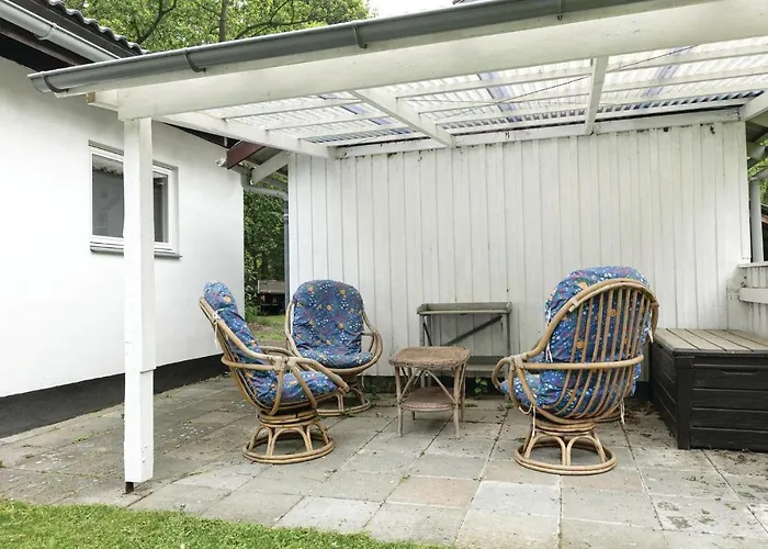 Stunning In Aakirkeby With Wifi * Vester Somarken