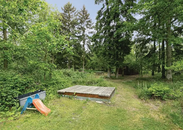 Stunning In Aakirkeby With Wifi * Vester Somarken